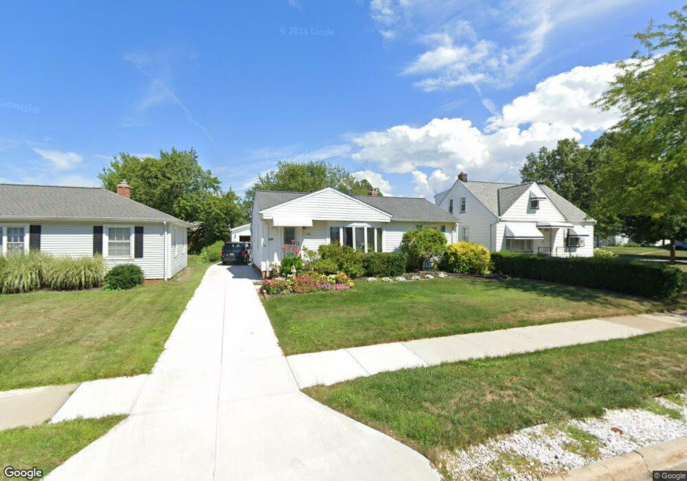 1581 Rush Rd, Wickliffe, OH 44092 - photo 1