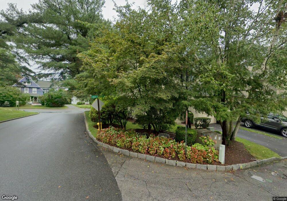 55 Tulip Tree Ln, Mamaroneck, NY 10543 - photo 1