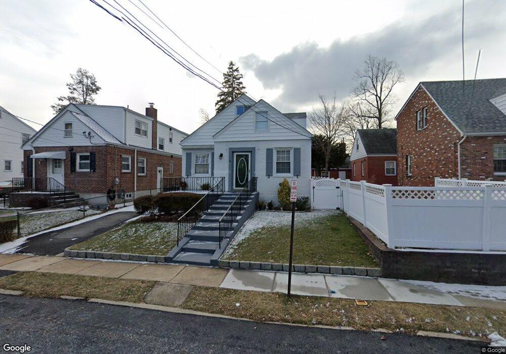 10 Holly St, Yonkers, NY 10704 - photo 1