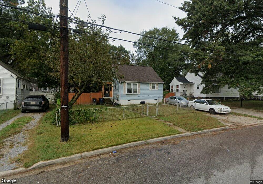 5812 Eastpine Dr, Riverdale, MD 20737 - photo 1