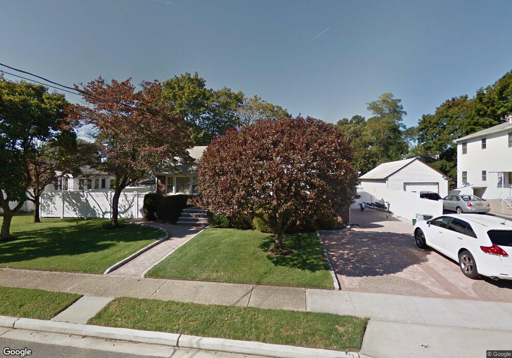 858 Oakfield Ave, Wantagh, NY 11793 - photo 1