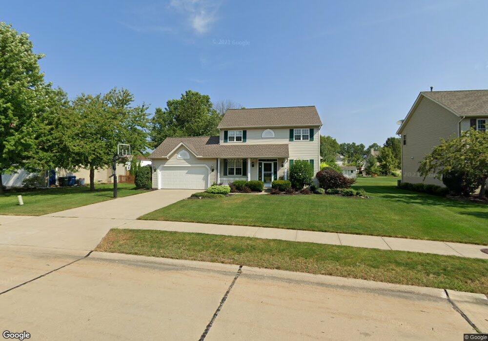 27018 Glenside Ln, Olmsted Falls, OH 44138 - photo 1