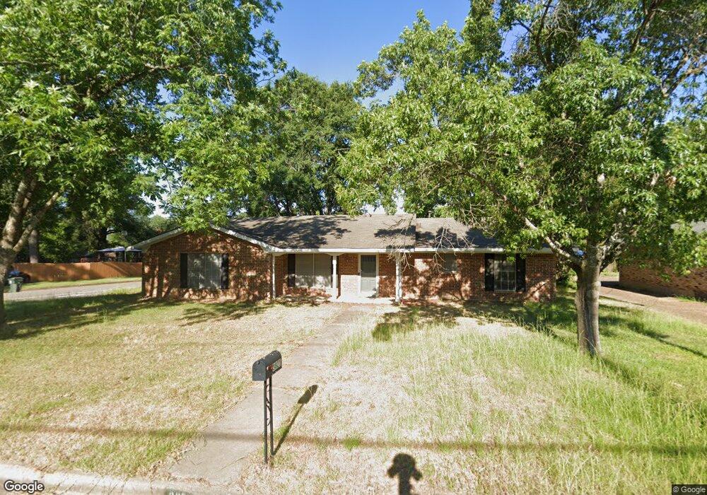 3821 Darrell Ln, Tyler, TX 75701 - photo 1