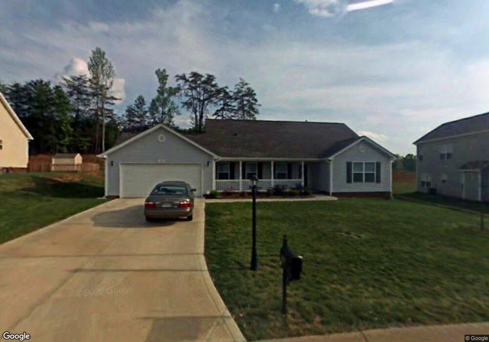 514 Pennyfields Ln, Clover, SC 29710 - photo 1