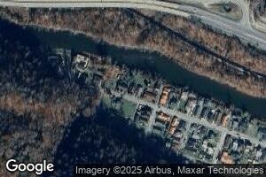 612 W McDonald Ave, Man, WV 25635