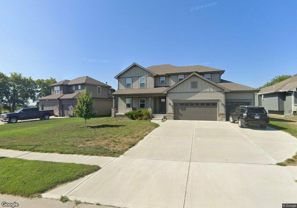 21016 Emerald St, Spring Hill, KS 66083 - photo 1