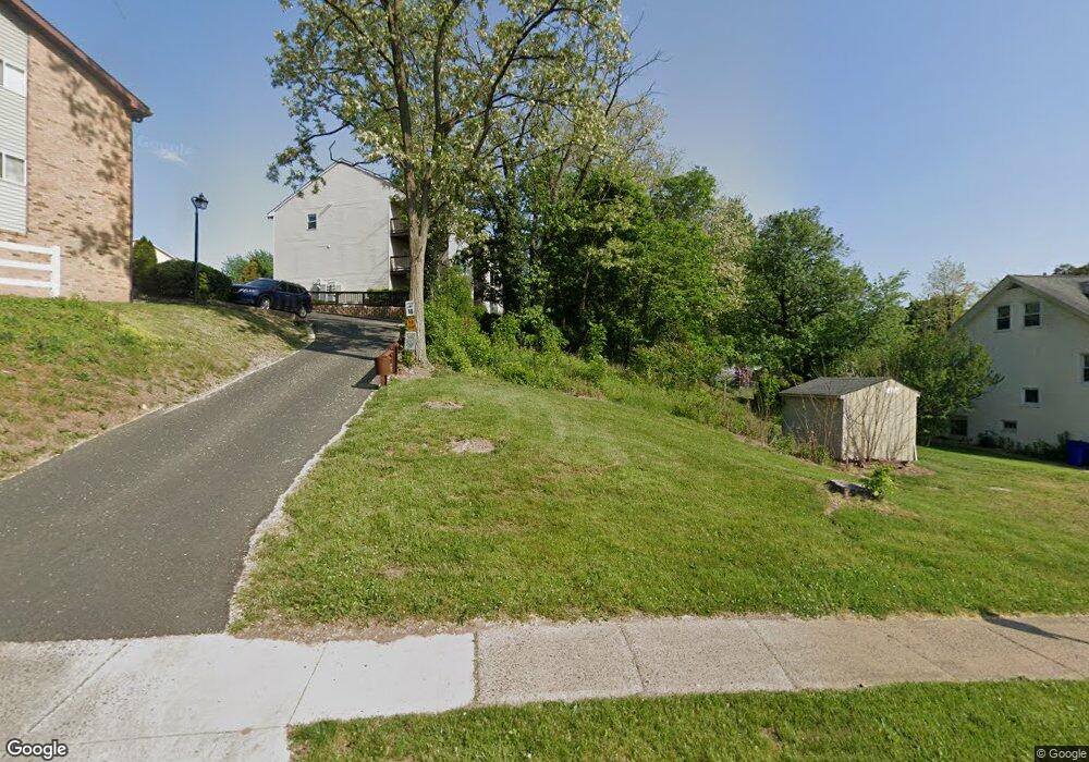 496 Manatawny St, Pottstown, PA 19464 - photo 1