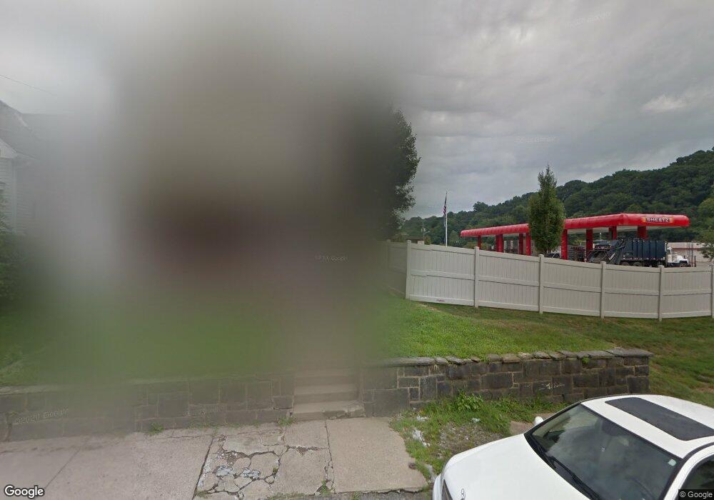 721 Bridge St, New Kensington, PA 15068 - photo 1