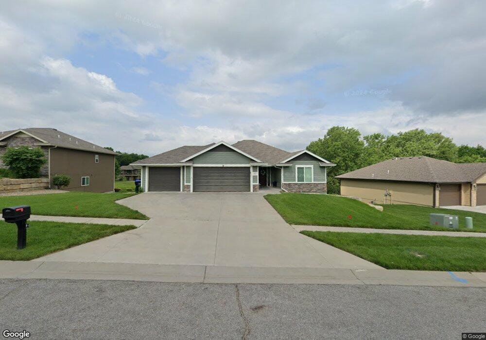 4433 SW Brandywine Ln, Topeka, KS 66610 - photo 1