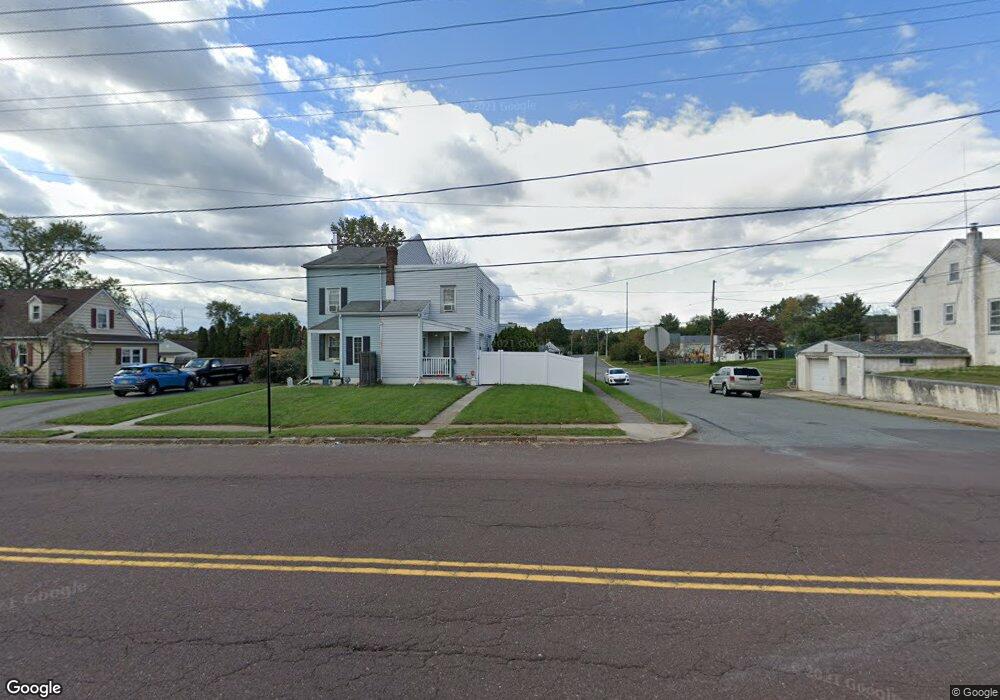 843 N Hanover St, Pottstown, PA 19464 - photo 1