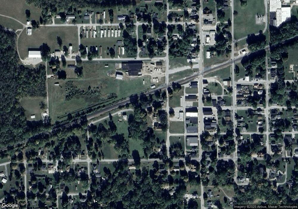 164 W Jefferson St, Andrews, IN 46702 - photo 1