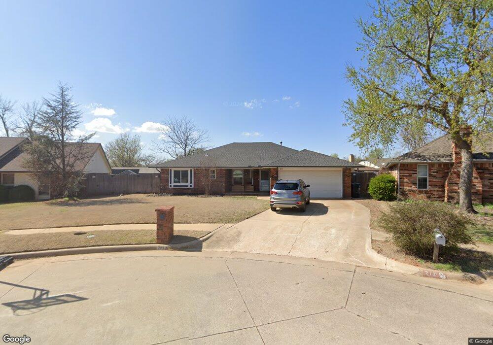 209 Pinewood Cir, Moore, OK 73160 - photo 1