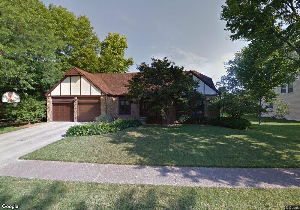 944 Parkside Dr, Columbus, IN 47203 - photo 1