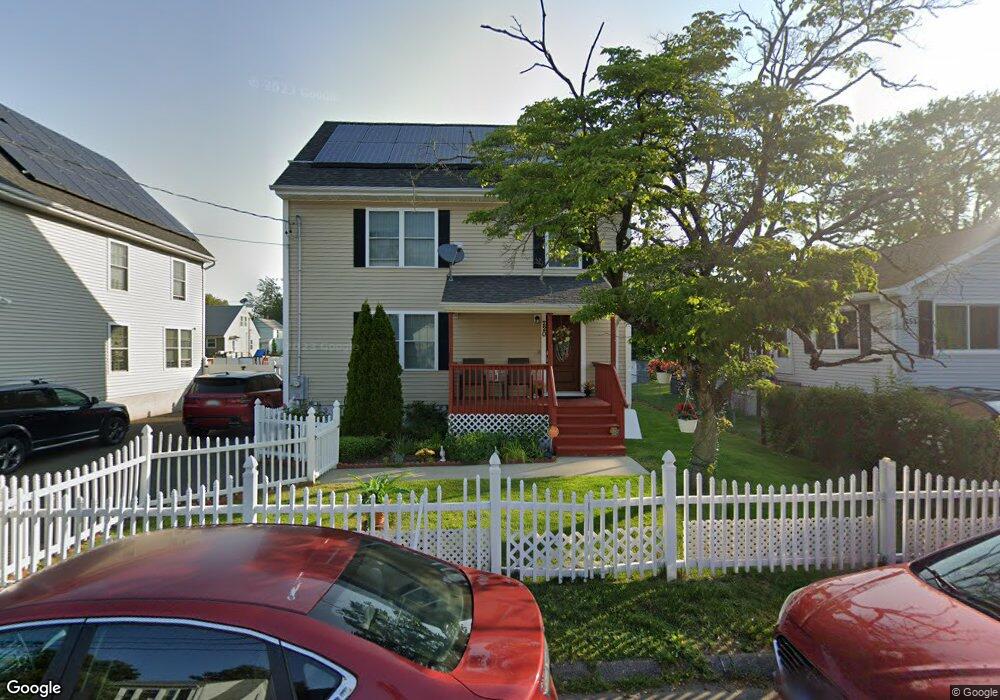 220 Mckinley Ave, Stratford, CT 06615 - photo 1