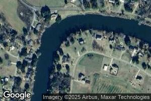 504 Riverview Dr, Natchez, LA 71456