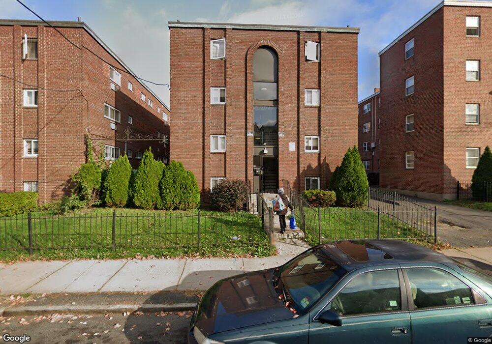 32-34 Huntington St, Hartford, CT 06105 - photo 1