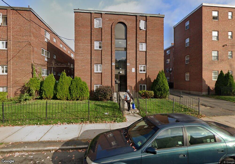 32 Huntington St unit 3F, Hartford, CT 06105 - photo 1