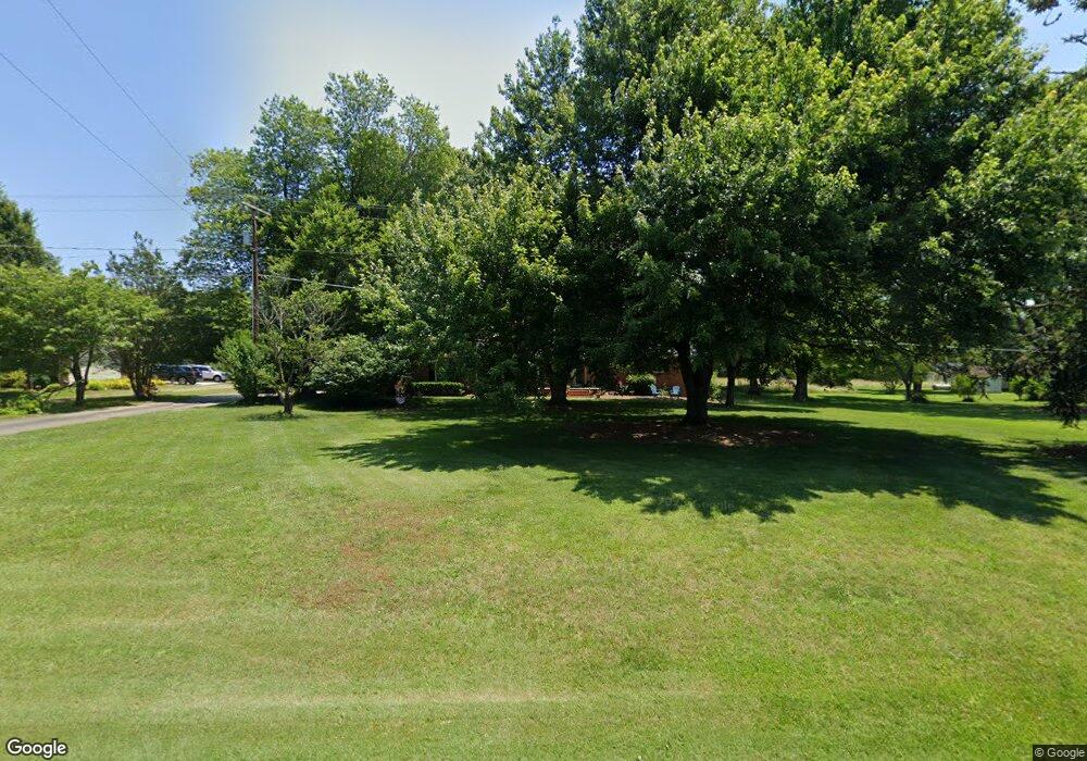 6721 Coltrane Mill Rd, Greensboro, NC 27406 - photo 1