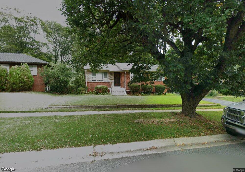 13403 Parkland Dr, Rockville, MD 20853 - photo 1