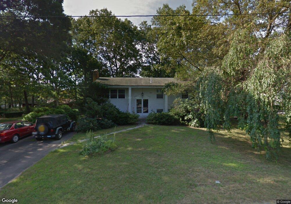 134 Acorn Ln, West Warwick, RI 02893 - photo 1