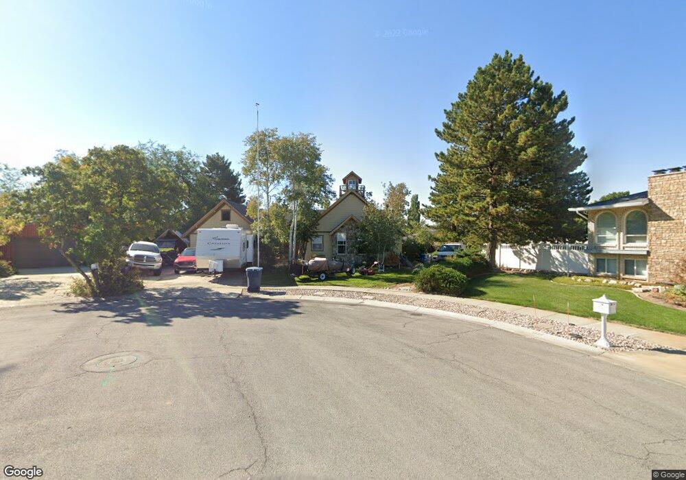 1438 Nottingham Cir, Sandy, UT 84093 - photo 1