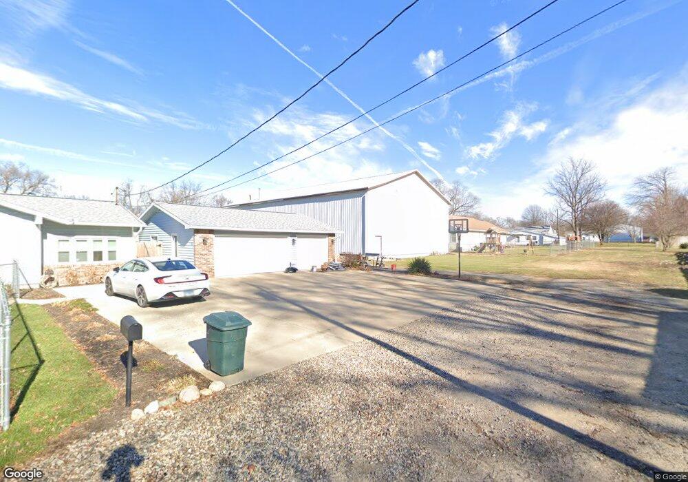 3416 Walnut Ave, Mattoon, IL 61938 - photo 1