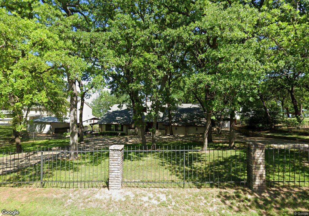 12330 Lake Forest Dr, Azle, TX 76020 - photo 1