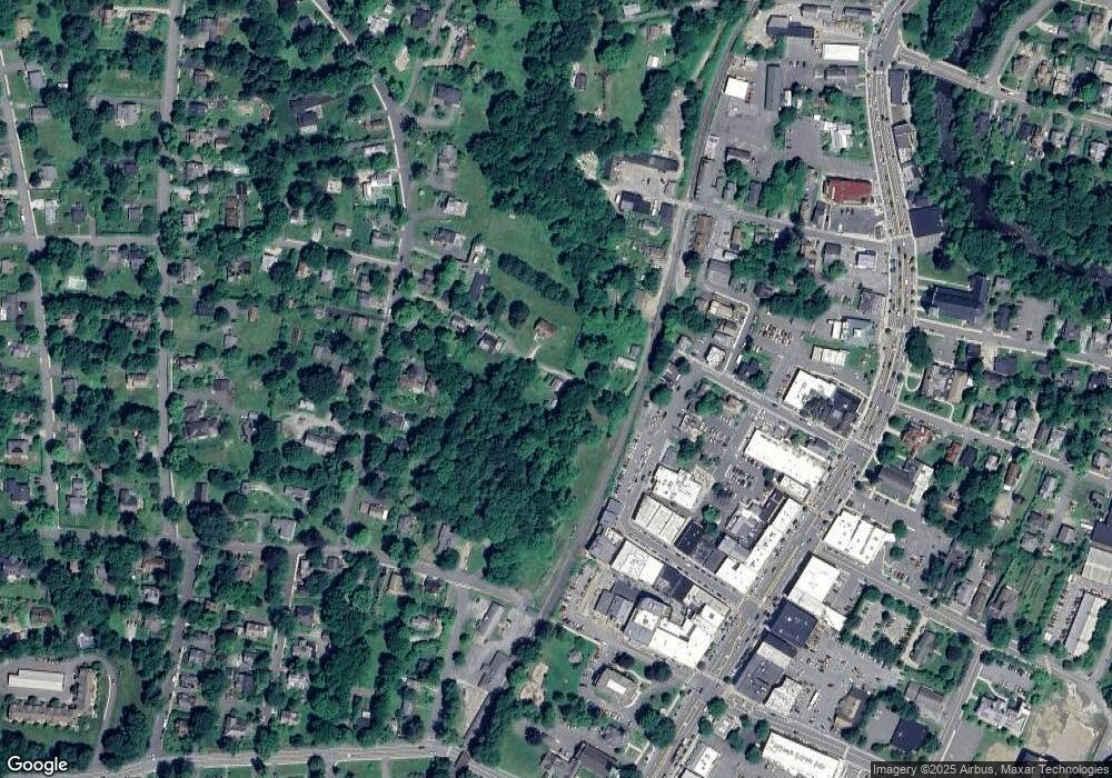 7 Castle Ln, Great Barrington, MA 01230 - photo 1