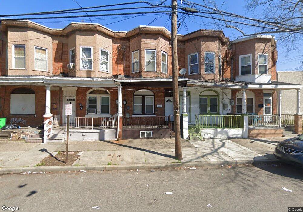 563 Viola St, Camden, NJ 08104 - photo 1