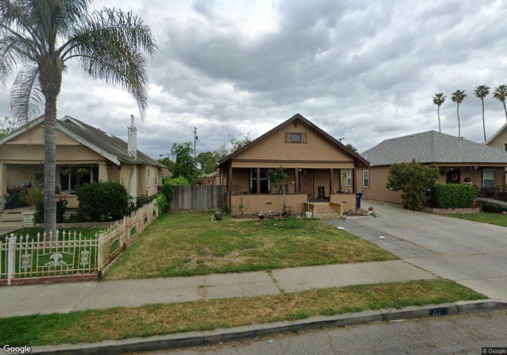 417 Locust St, Turlock, CA 95380 - photo 1