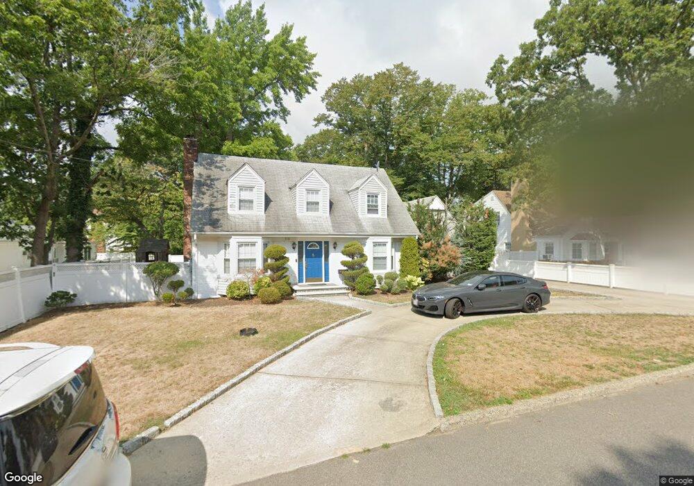 20 Langdon Blvd, Rockville Centre, NY 11570 - photo 1