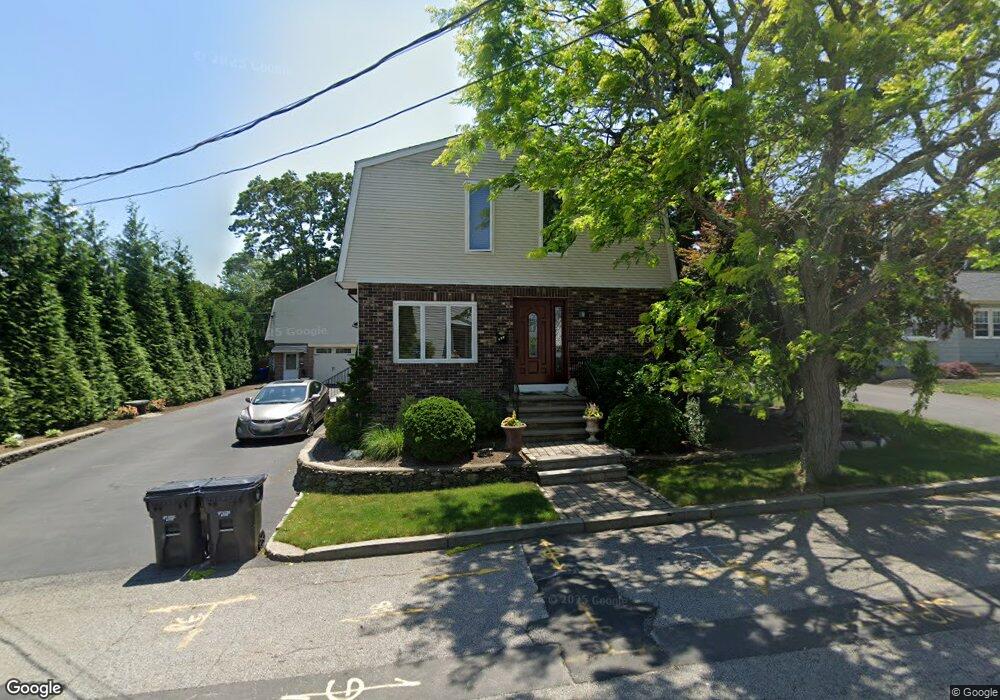 224 Seneca Ave, Pawtucket, RI 02860 - photo 1