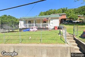 103 Jackson St, Gauley Bridge, WV 25085