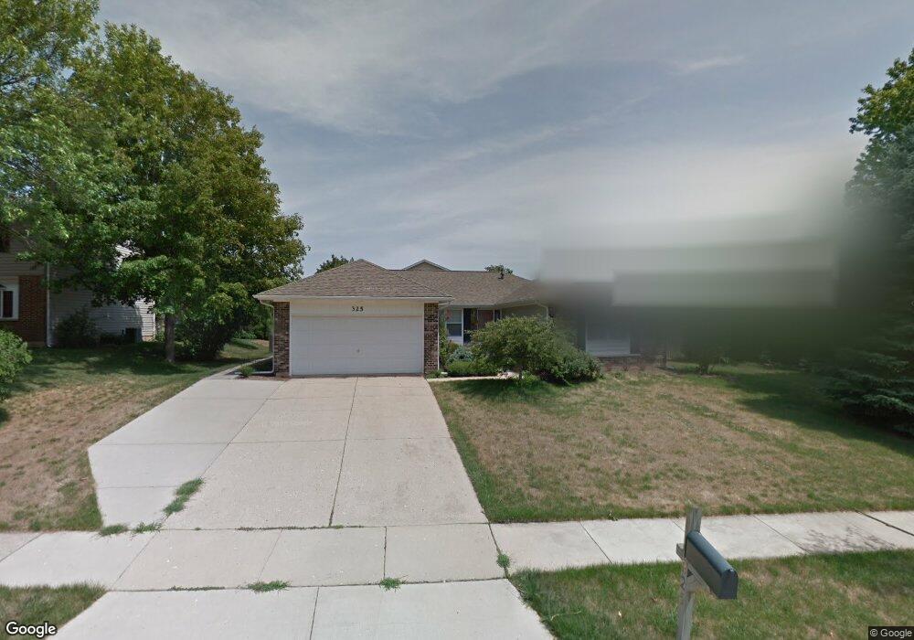 325 Stoney Brook Ct, Algonquin, IL 60102 - photo 1