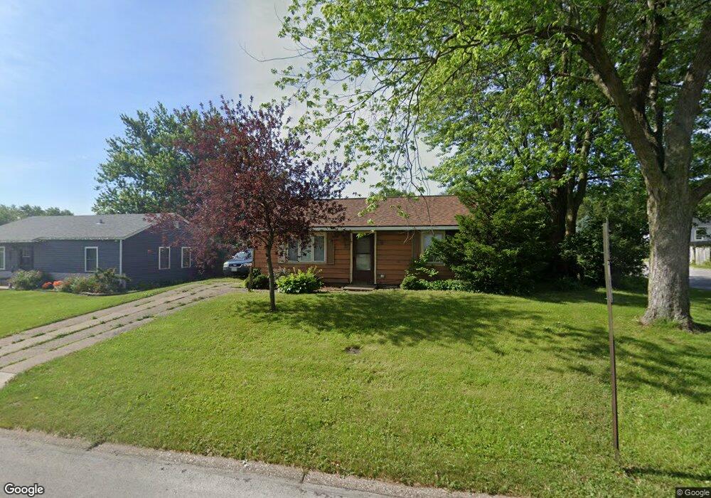 2107 W 75th Place, Davenport, IA 52806 - photo 1
