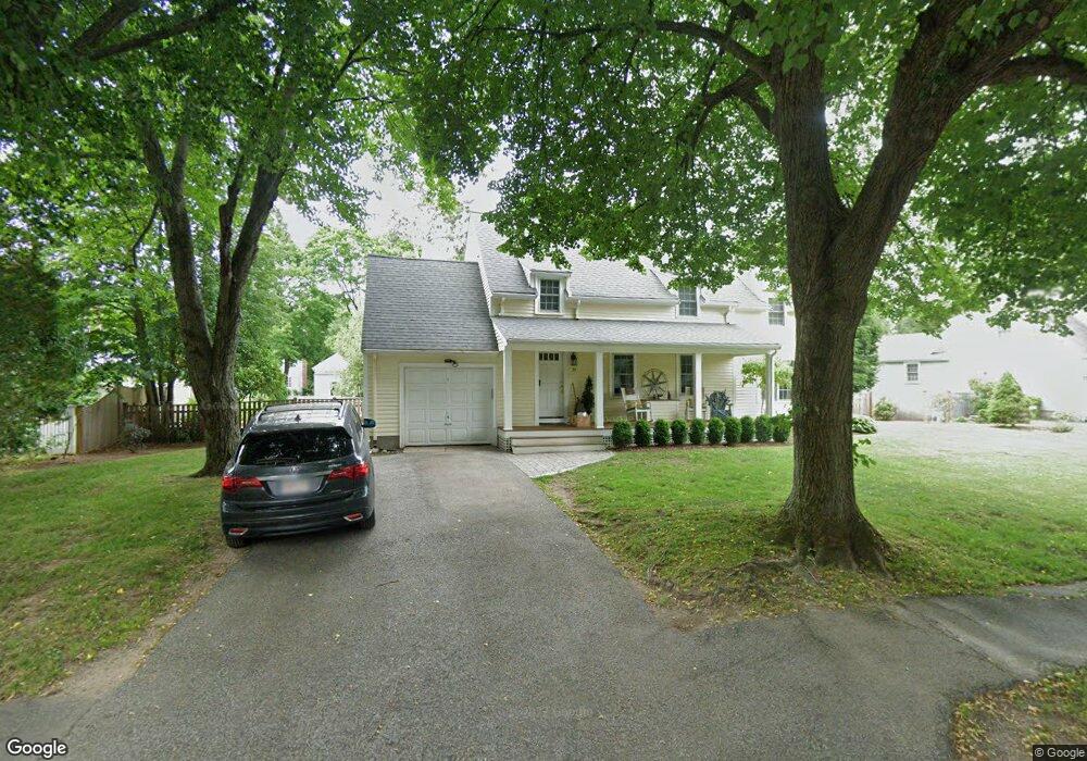 39 Boulder Brook Rd, Wellesley Hills, MA 02481 - photo 1