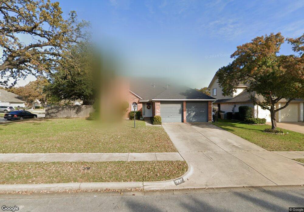 701 Timbercreek Dr, Hurst, TX 76053 - photo 1