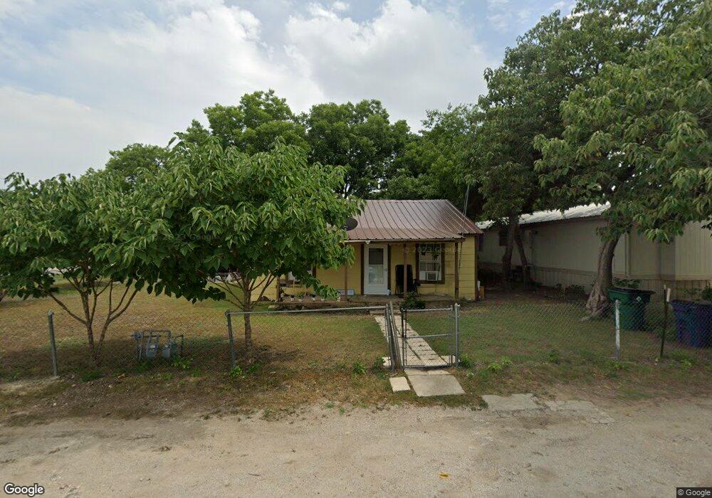 406 E Mill St, Decatur, TX 76234 - photo 1