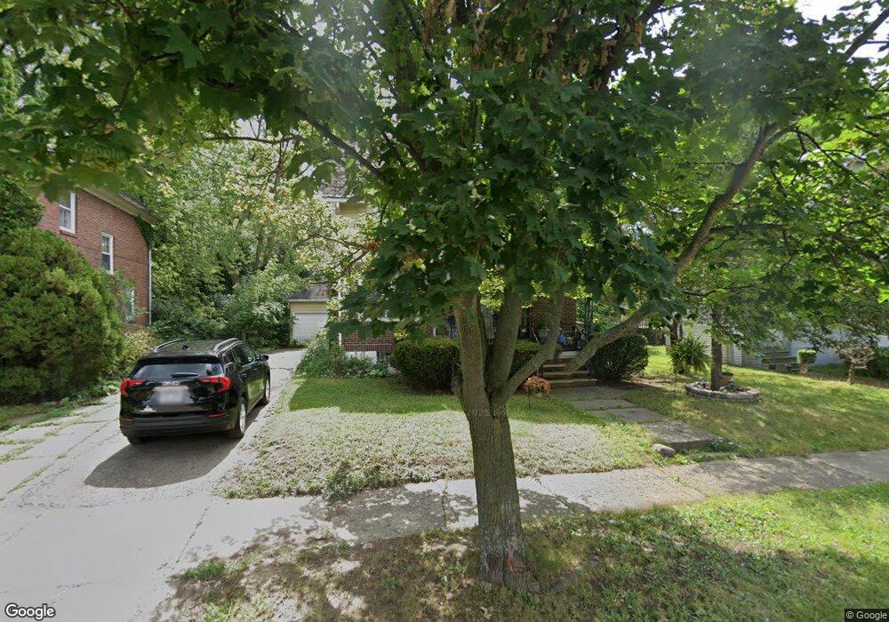 1013 N Chevrolet Ave, Flint, MI 48504 - photo 1