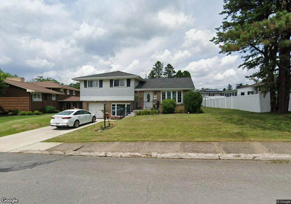 705 Samuels Ave, Hazleton, PA 18201 - photo 1