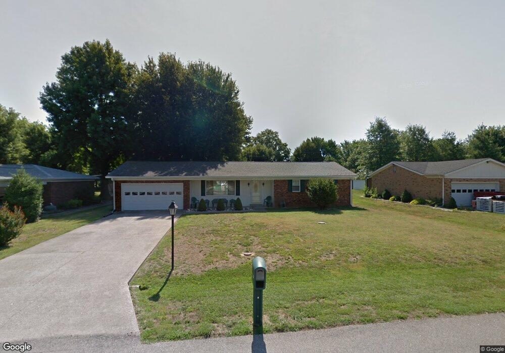 704 Kennedy Dr, Fort Branch, IN 47648 - photo 1