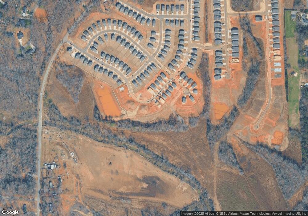 156 Brentwood Dr, Statesville, NC 28625 - photo 1