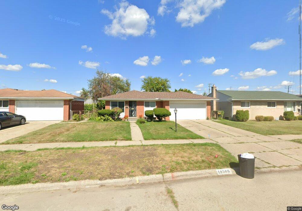 10506 N Oak Dr, Ferndale, MI 48220 - photo 1