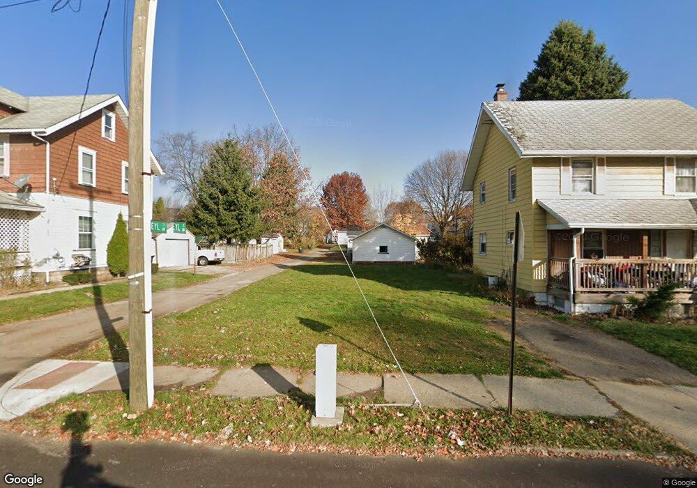 2613 11th St SW, Canton, OH 44710 - photo 1