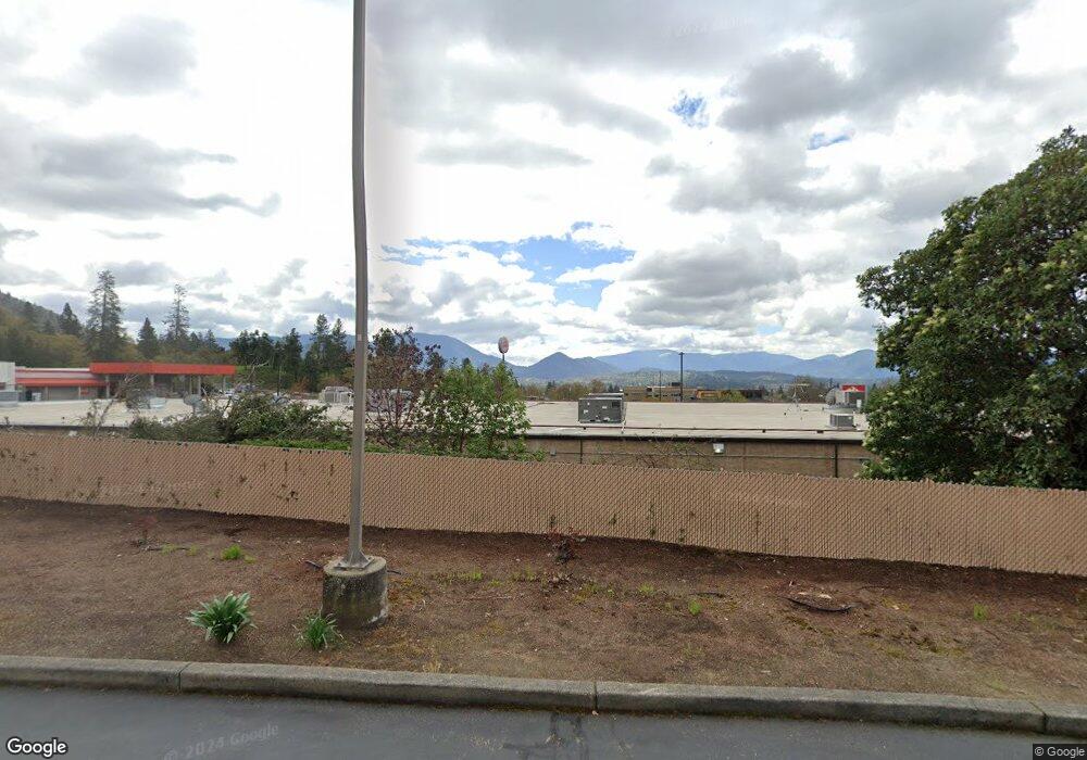 1897 NE 7th St, Grants Pass, OR 97526 - photo 1