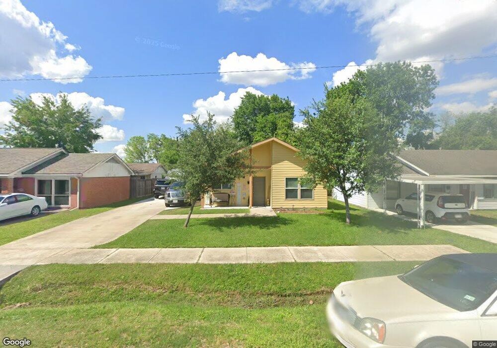 505 Jerry St, Houston, TX 77022 - photo 1