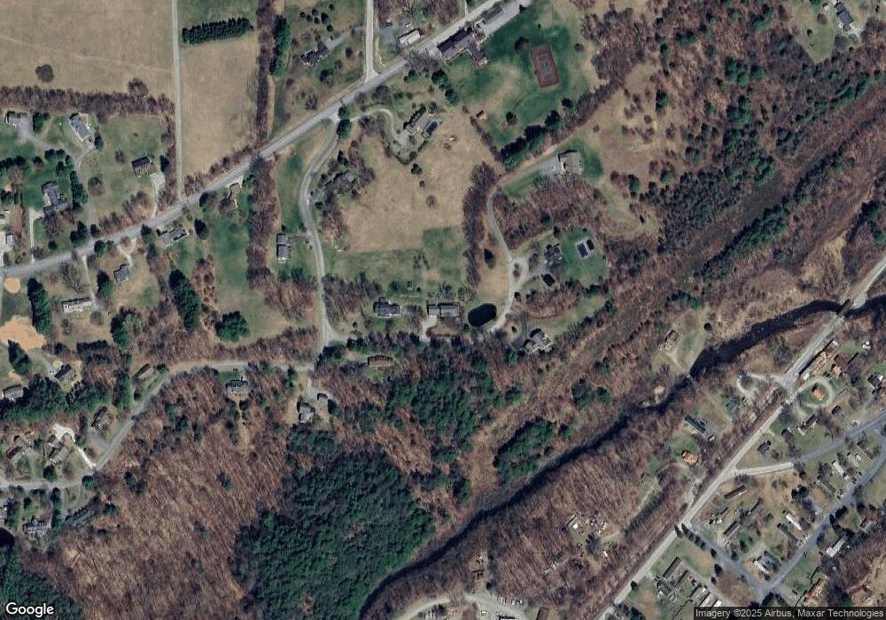 221 Old Farm Meadow Rd, Manchester Center, VT 05255 - photo 1