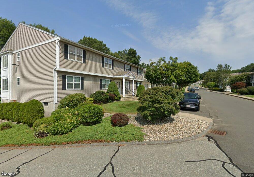 307 Meadowecrest Cir, Ludlow, MA 01056 - photo 1