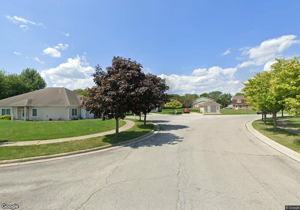 330 Wedgewood Ct unit 330, Bucyrus, OH 44820 - photo 1