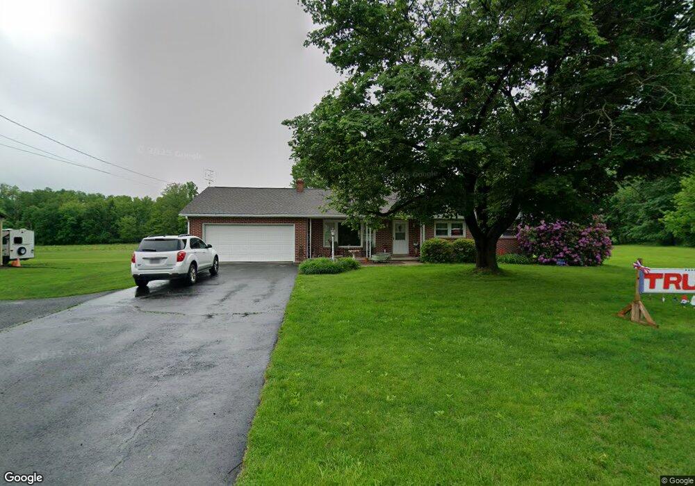 185 Niantic Rd, Barto, PA 19504 - photo 1